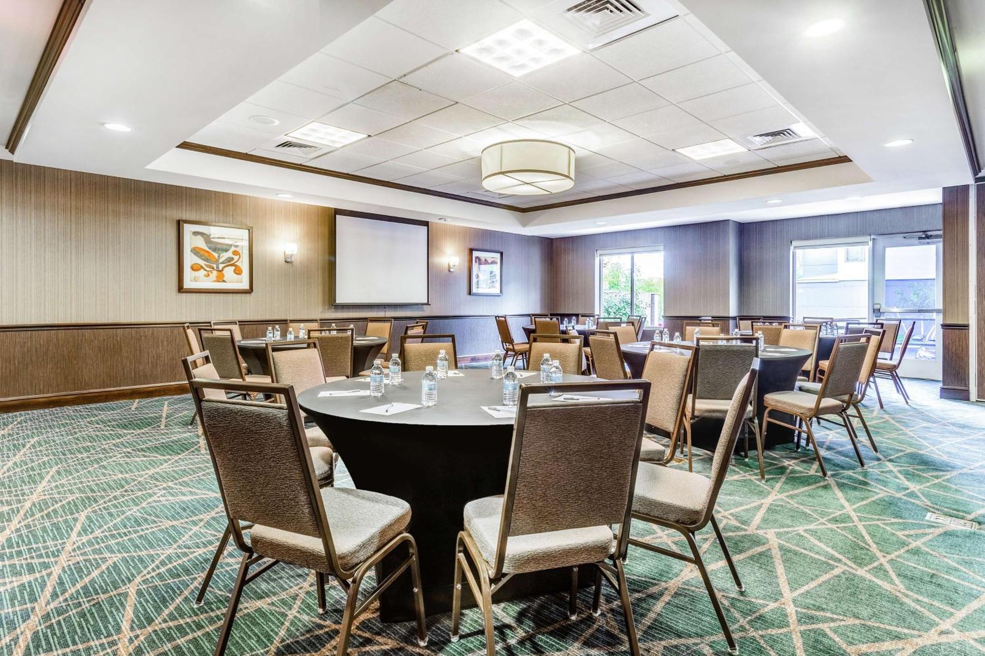Hilton Garden Inn Albany-SUNY Area Exterior foto